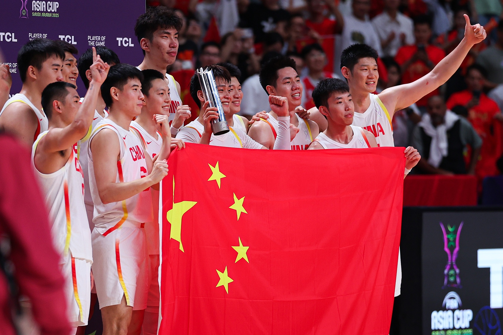 九游体育app-替补44-23!中国男篮12人轮换拉爆新西兰 我们正在拥抱着现代篮球