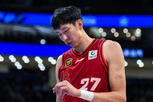 九游体育-热爱&amp;期待！周琦：北京球迷对于冠军的渴望 是我之前从未感受过的