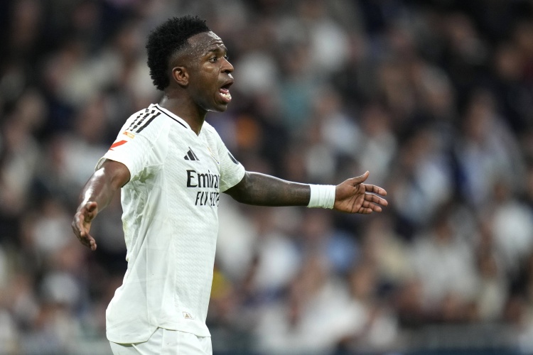 小吧译言家|维尼修斯失宠了！续约僵持&amp;状态差，阿隆索对他不来电