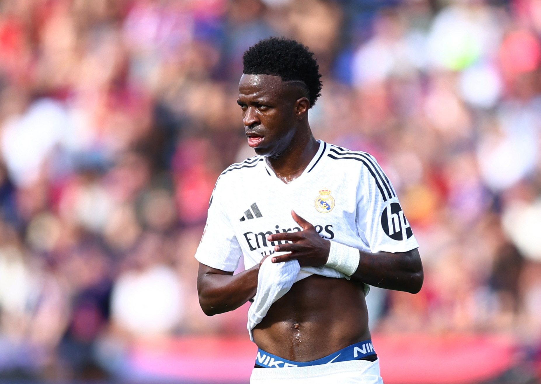 小吧译言家|维尼修斯失宠了！续约僵持&amp;状态差，阿隆索对他不来电