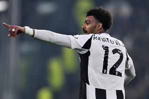 九游体育app-斯基拉：尤文图斯已与切尔西展开谈判，尝试留下维加