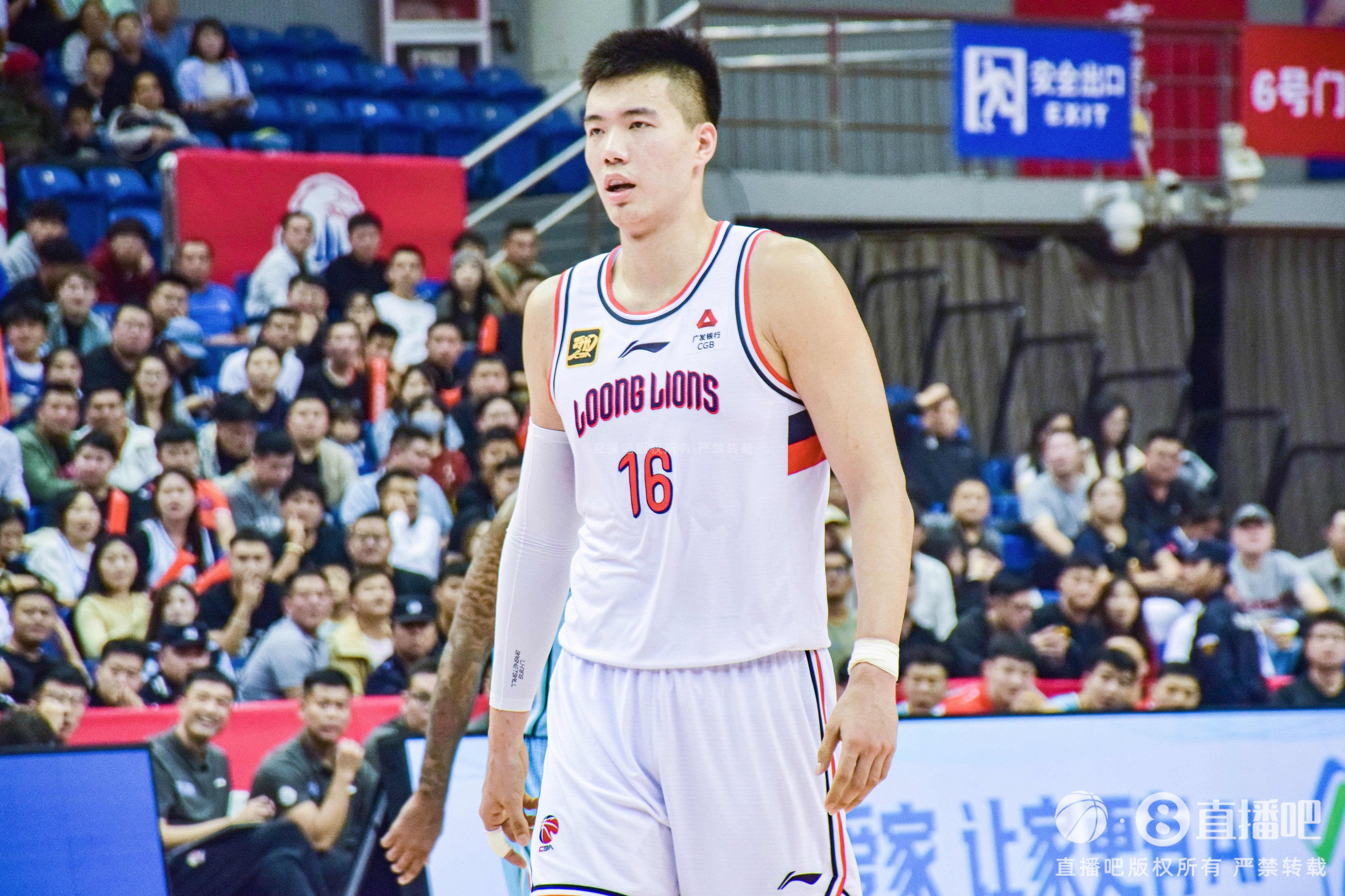 九游体育app-广州男篮持续推进焦泊乔转会谈判 已获多家俱乐部实质性报价