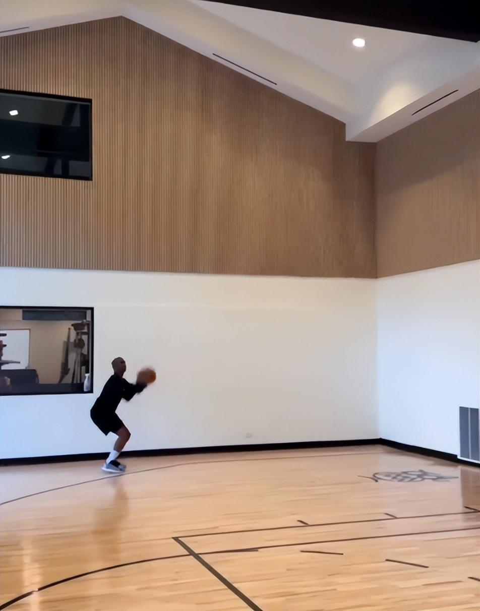 同样是对待球队老将，森林狼和快船的态度，却截然不同！