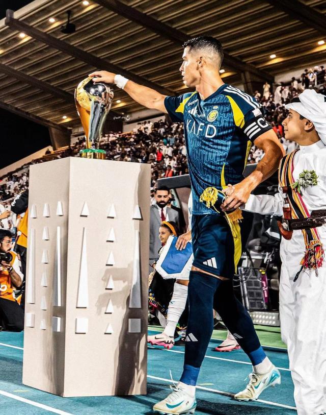 九游体育官网入口-【夜读】事了拂衣去，深藏功与名