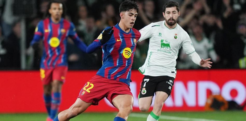 九游体育app-世体：卡萨多和贝尔纳尔愿意替补，他们对巴萨来说至关重要